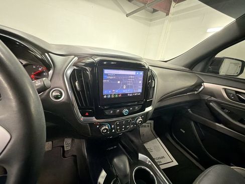 Used 2023 Chevrolet Traverse Premier w/ Redline Edition FWD image 18