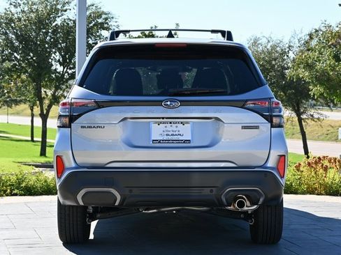 New 2025 Subaru Forester Limited w/ Popular Package image 4