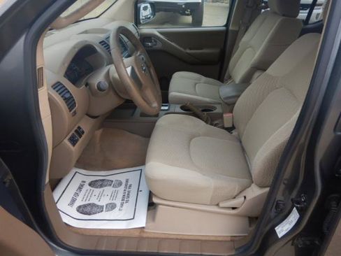 Used 2005 Nissan Frontier SE w/ (P01) Power Pkg image 7