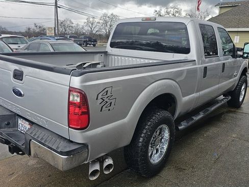 Used 2015 Ford F250 XLT image 3