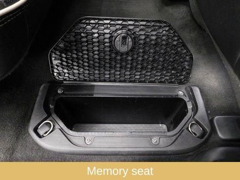 Used 2022 RAM 1500 Laramie w/ Off Road Group image 40