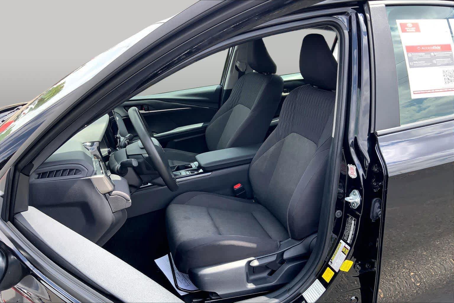 Used 2025 Toyota Camry LE FWD image 8