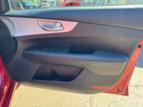 Used 2024 Kia Forte LXS w/ LXS Technology Package FWD image 25