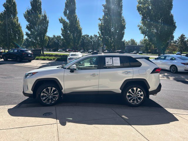 Used 2019 Toyota RAV4 Limited w/ Cold Weather Package AWD/4WD image 4