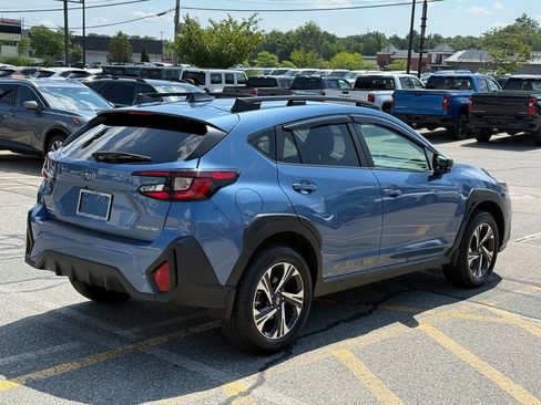 Used 2024 Subaru Crosstrek 2.0i Premium AWD/4WD image 6