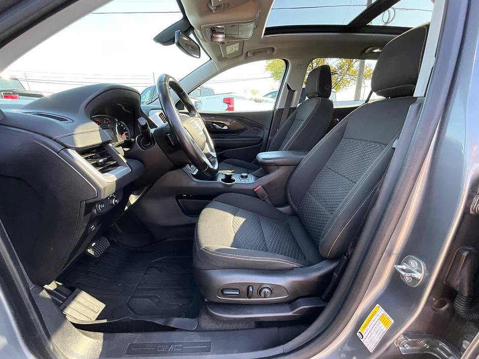 Used 2019 GMC Terrain SLE w/ Driver Convenience Package AWD/4WD image 4