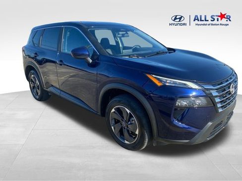 Used 2025 Nissan Rogue SV AWD/4WD image 1