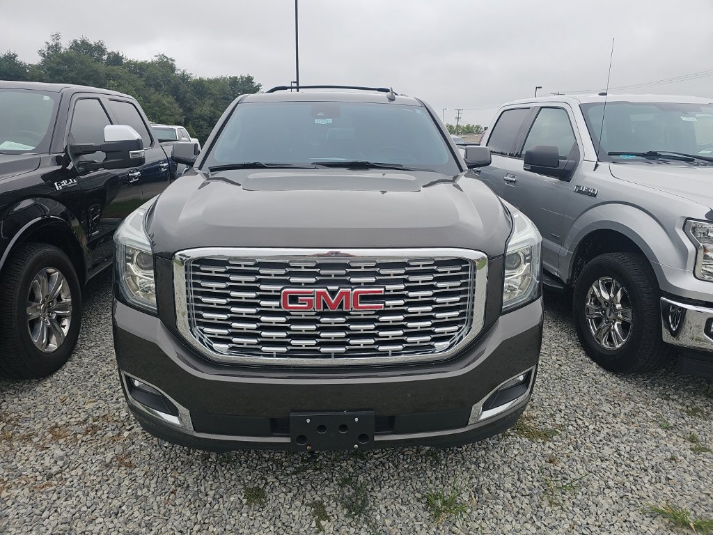 Used 2020 GMC Yukon XL Denali w/ Denali Premium Package AWD/4WD image 1