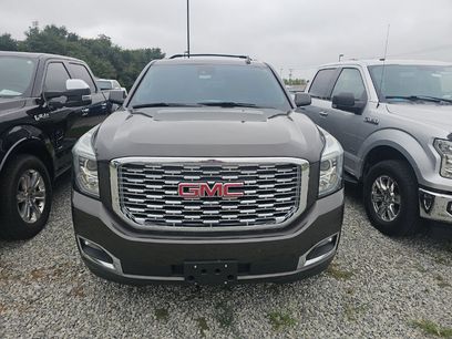 Used 2020 GMC Yukon XL Denali w/ Denali Premium Package