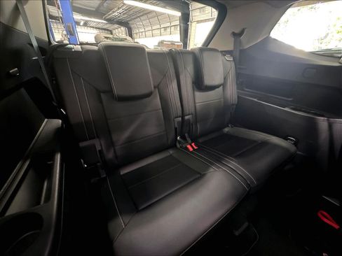 Used 2023 Volkswagen Atlas SE FWD image 28