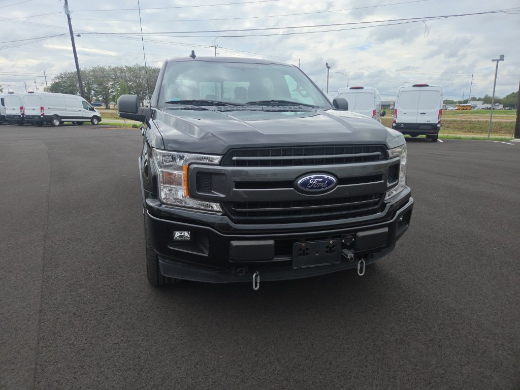 Used 2018 Ford F150 XLT w/ Equipment Group 302A Luxury AWD/4WD image 3