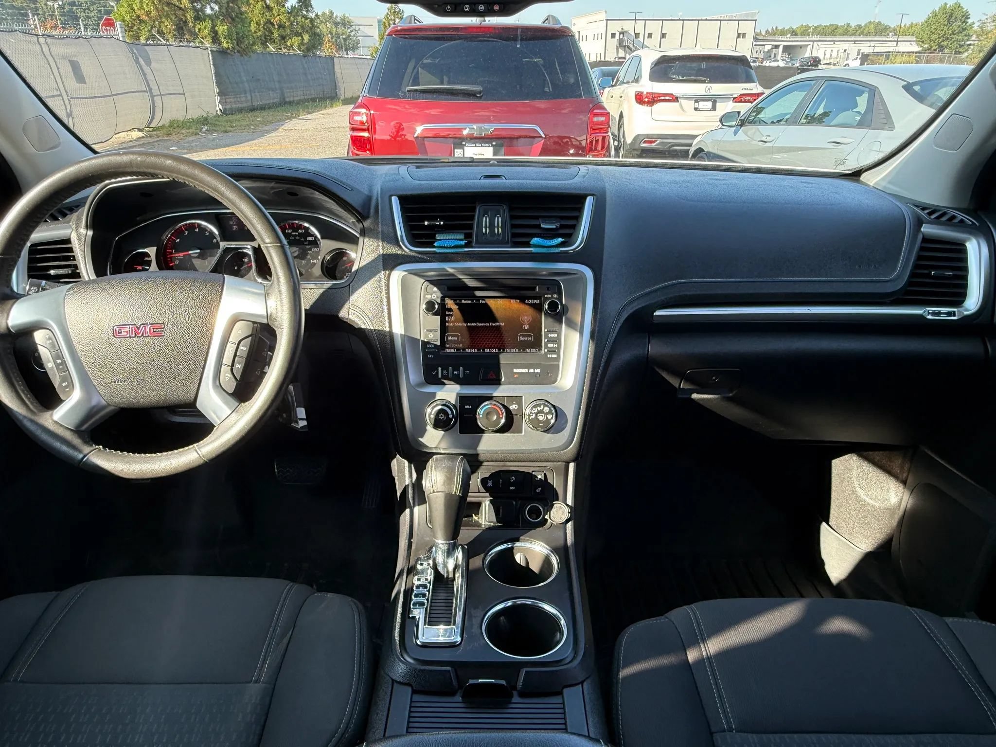 Used 2016 GMC Acadia SLE AWD/4WD image 3