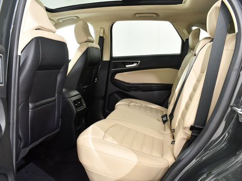 Used 2024 Ford Edge SEL w/ Convenience Package AWD/4WD image 16