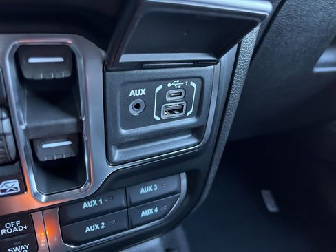 New 2026 Jeep Gladiator Rubicon image 40