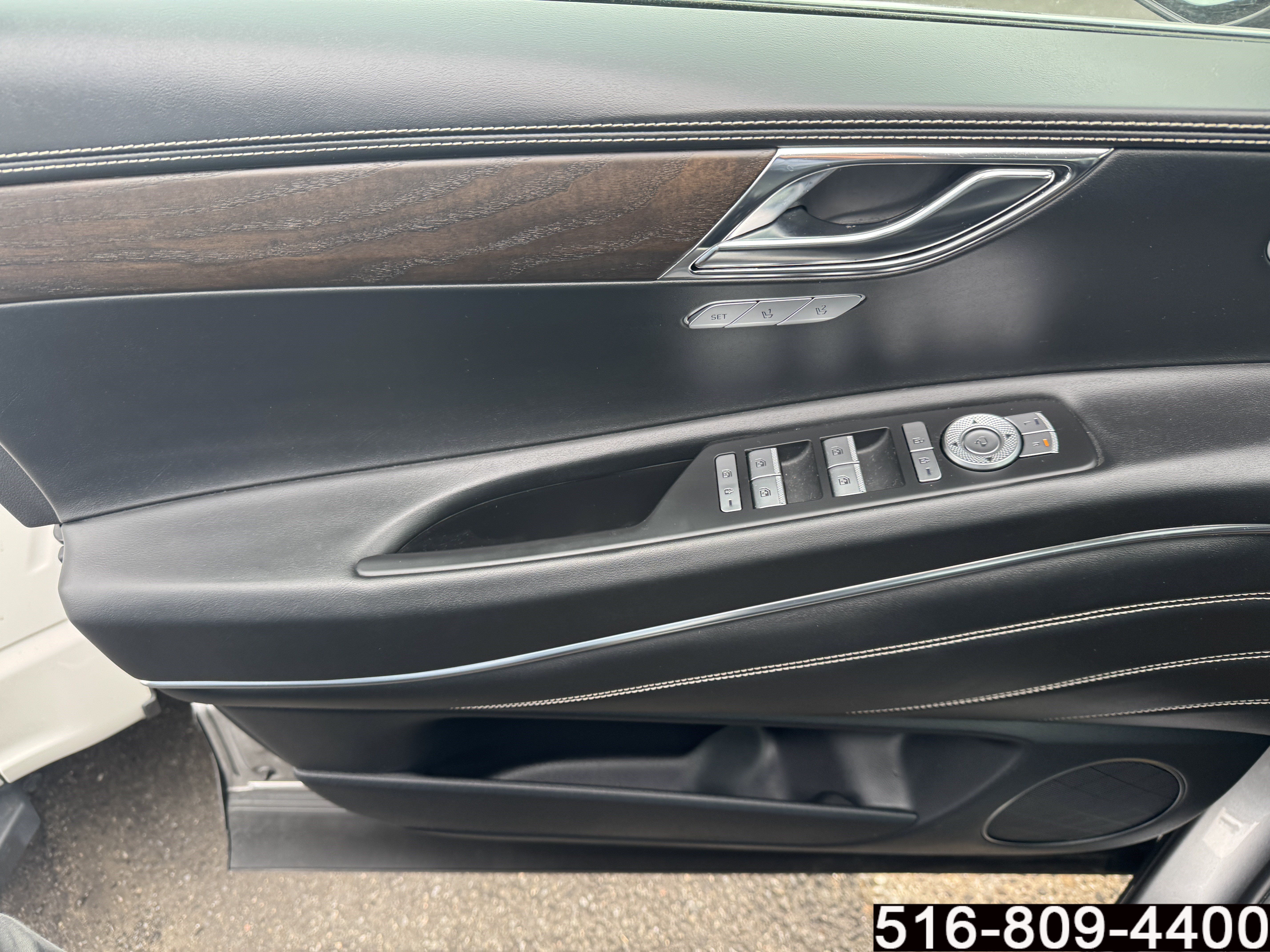 Used 2023 Genesis GV80 2.5T w/ Cargo Package AWD/4WD image 24