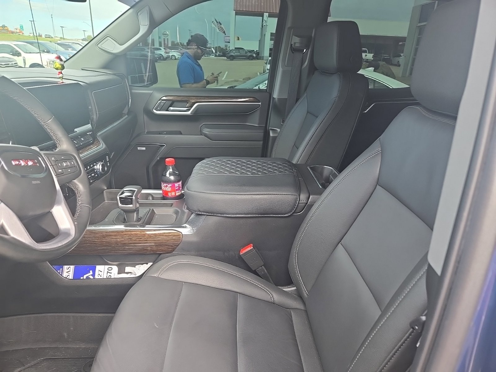 Used 2026 GMC Sierra 1500 Elevation w/ Elevation Premium Package AWD/4WD image 9
