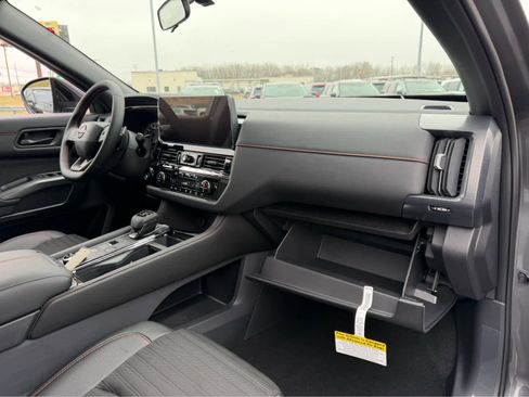 New 2026 Nissan Pathfinder Rock Creek image 11