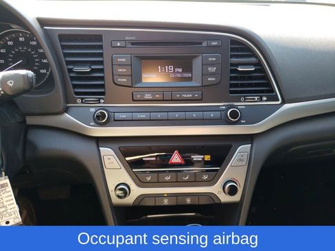 Used 2018 Hyundai Elantra SE image 20