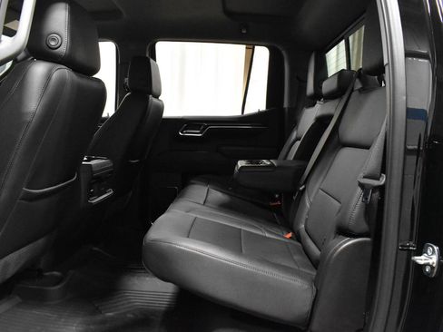 Used 2025 Chevrolet Silverado 1500 LT Trail Boss w/ Convenience Package II image 5