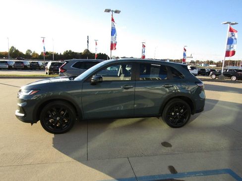 Used 2023 Honda HR-V Sport image 7