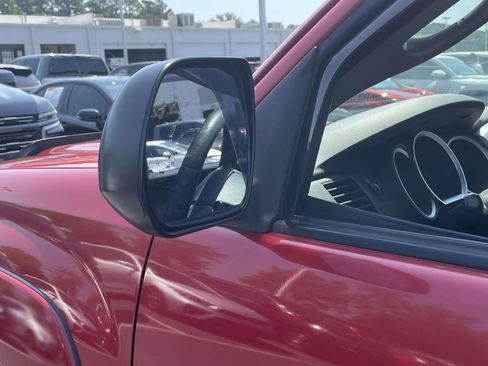 Used 2015 Toyota Tacoma 4x4 Double Cab w/ SR5 Package image 31