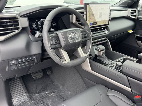 New 2026 Toyota Tundra Limited AWD/4WD image 16