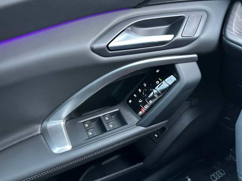 New 2025 Audi Q5 Premium image 31