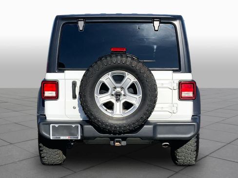 Used 2019 Jeep Wrangler Unlimited Sport S AWD/4WD image 5