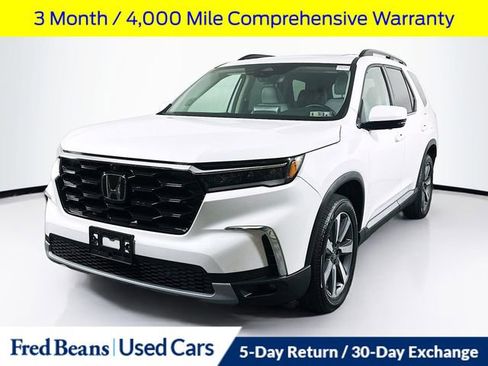 Used 2025 Honda Pilot Elite image 3