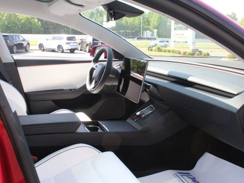 Used 2025 Tesla Model 3 Performance AWD/4WD image 32