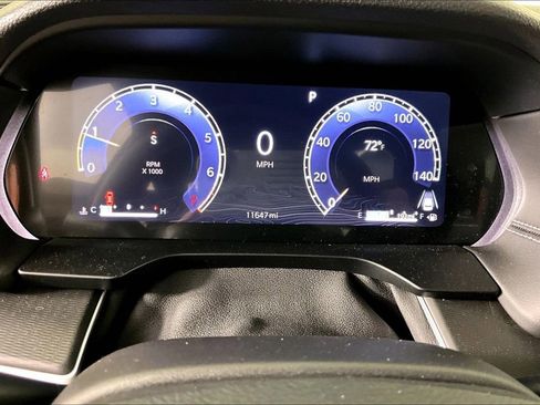 Used 2025 Jeep Grand Cherokee Altitude AWD/4WD image 12