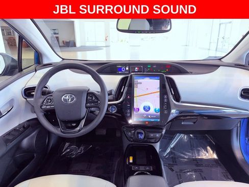 Used 2022 Toyota Prius Limited w/ Premium Convenience Package image 12