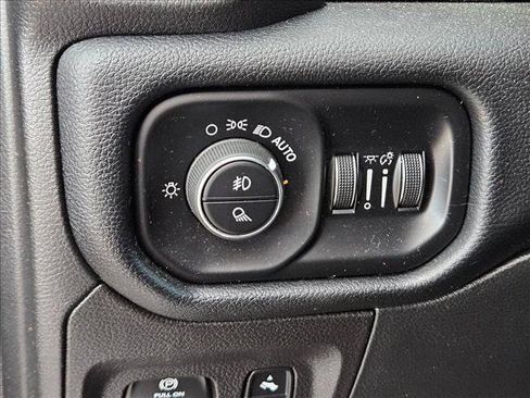 Used 2021 RAM 1500 Laramie w/ Sport Appearance Package AWD/4WD image 24