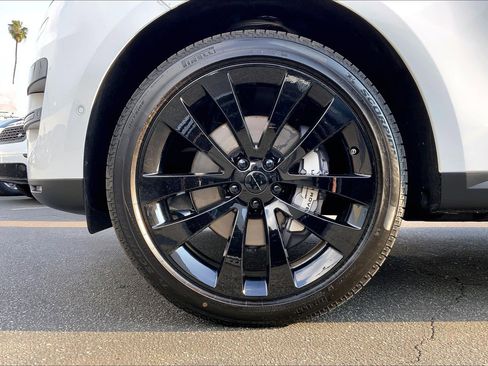 New 2026 Land Rover Range Rover Sport SE AWD/4WD image 16