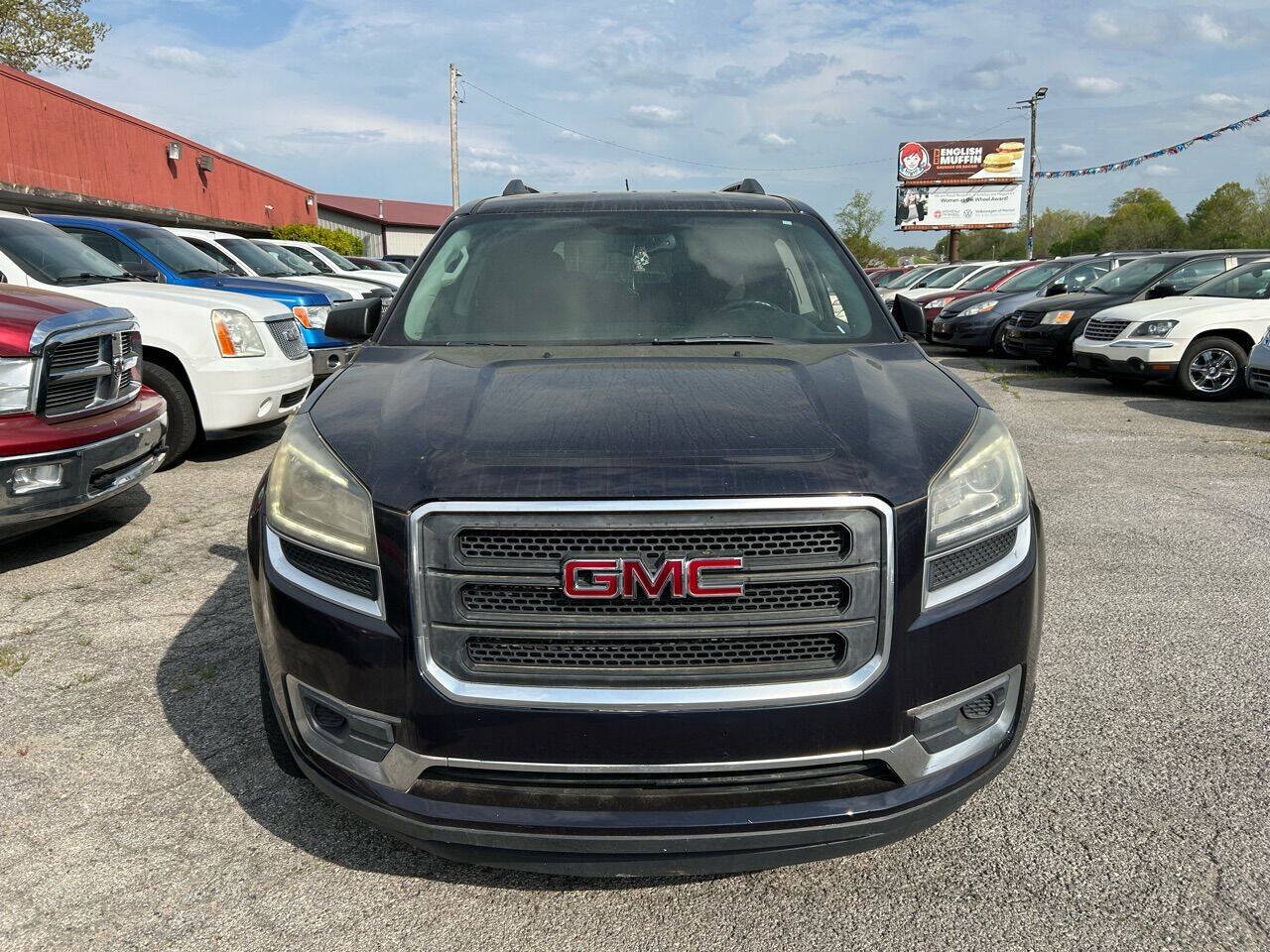 Used 2015 GMC Acadia SLE FWD image 9