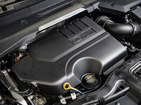 Certified 2025 Land Rover Discovery Sport S image 36