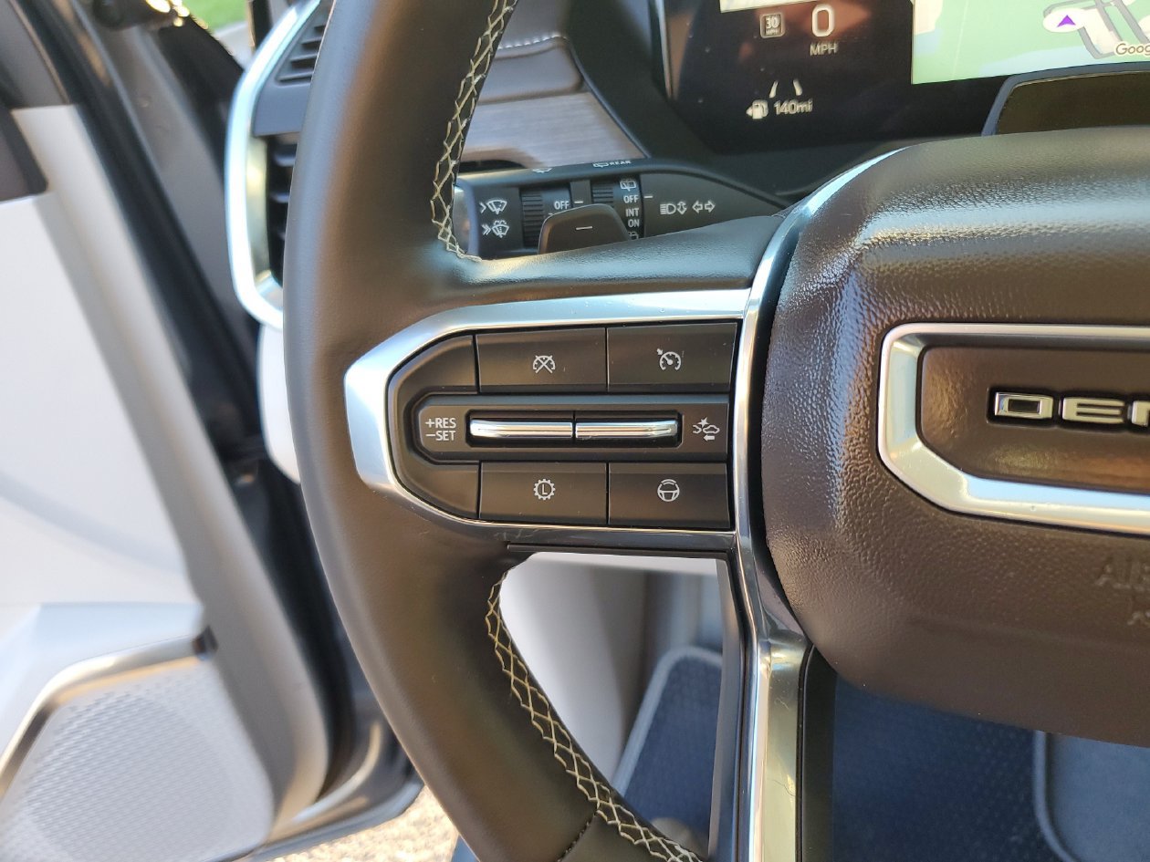 Used 2024 GMC Acadia Denali w/ Super Cruise Package FWD image 27