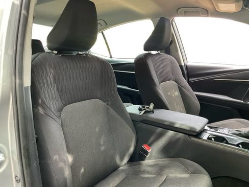 Used 2025 Toyota Camry LE FWD image 27