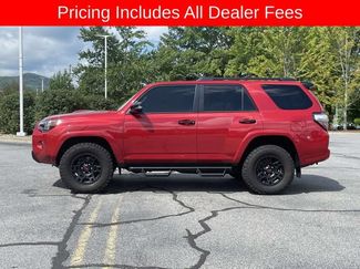 Used 2021 Toyota 4Runner Venture w/ Moonroof Package AWD/4WD video 2