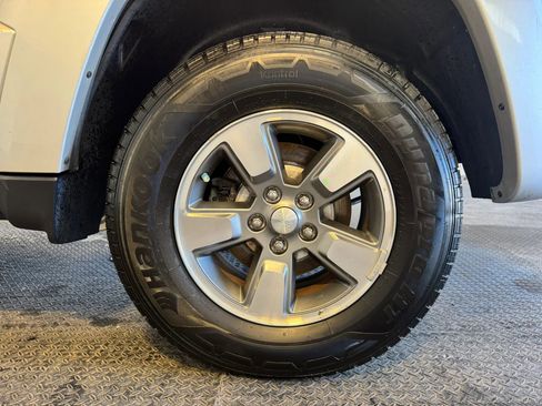 Used 2008 Jeep Liberty Sport w/ Popular Equipment Group image 34