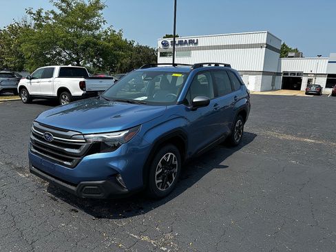 Certified 2025 Subaru Forester Premium AWD/4WD image 7