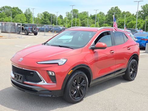 Used 2024 Buick Encore GX Sport Touring AWD/4WD image 7