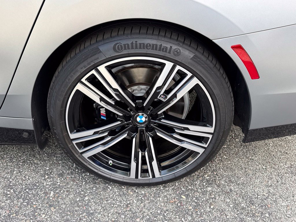Certified 2024 BMW i7 xDrive60 AWD/4WD image 13