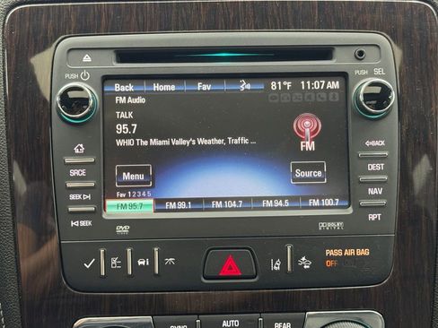 Used 2015 Chevrolet Traverse LTZ AWD/4WD image 22