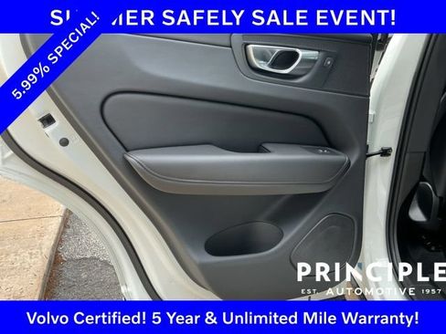 Certified 2023 Volvo XC60 T8 Plus AWD/4WD image 33
