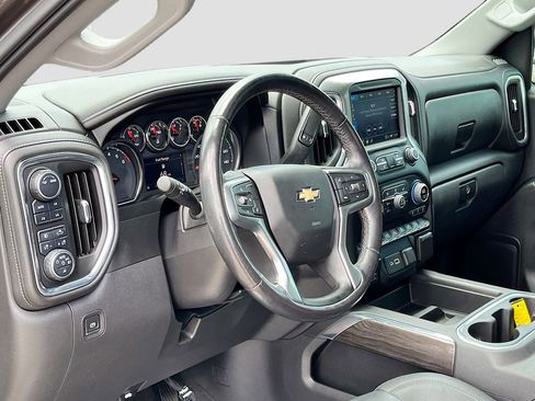Used 2021 Chevrolet Silverado 1500 LTZ AWD/4WD image 9
