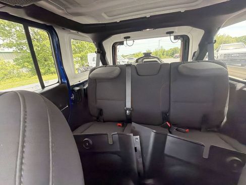 Used 2019 Jeep Wrangler Unlimited Rubicon AWD/4WD image 27