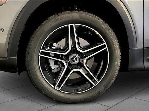 New 2026 Mercedes-Benz GLB 250 4MATIC image 17