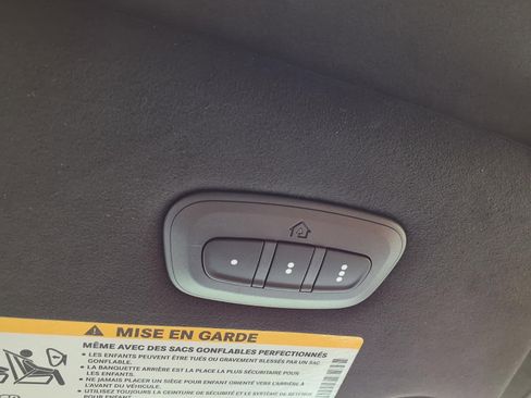 New 2026 Chrysler Pacifica Pinnacle w/ Trailer Tow Group image 13