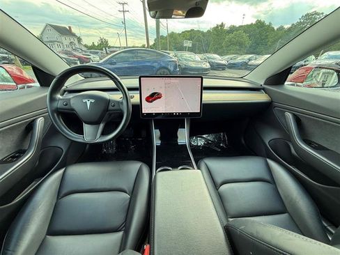 Used 2018 Tesla Model 3 Long Range RWD image 11